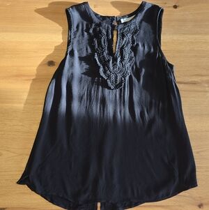 Daniel Rainn Black Sleeveless Blouse | Size M | Embroidered Boho Keyhole Top